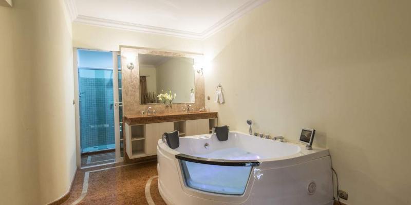 Hotel Florenca Λουάντα Εξωτερικό φωτογραφία