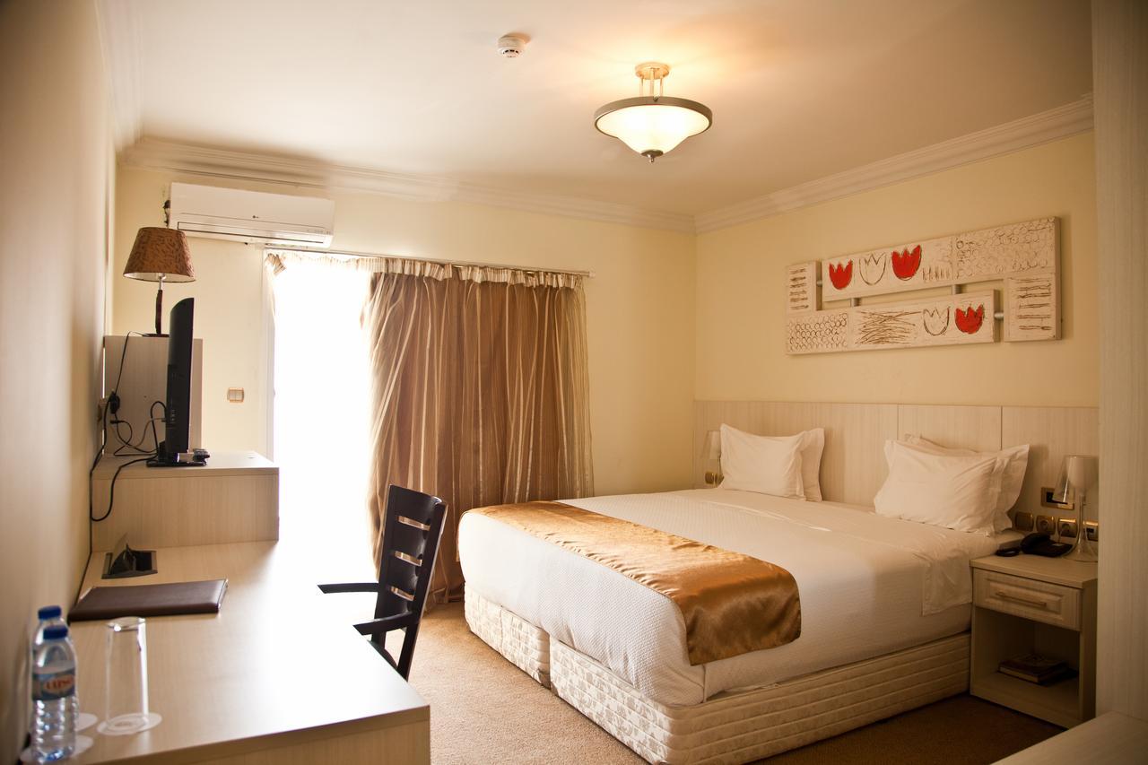 Hotel Florenca Λουάντα Εξωτερικό φωτογραφία